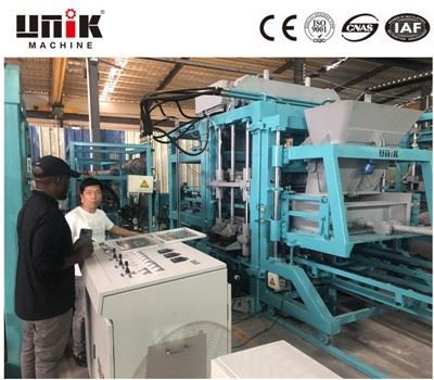 Mesin Batako Beton Otomatis