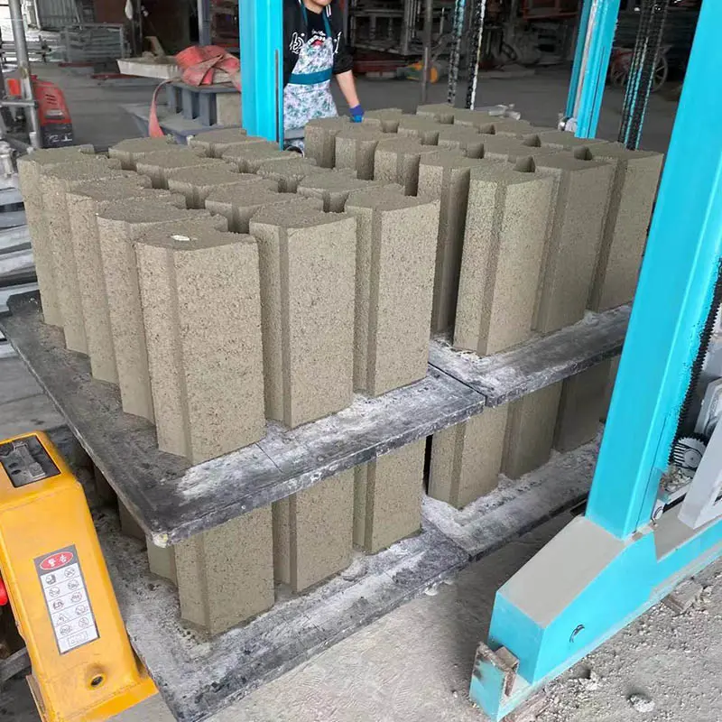 Panduan Pemula Mengoperasikan Mesin Blok Otomatis