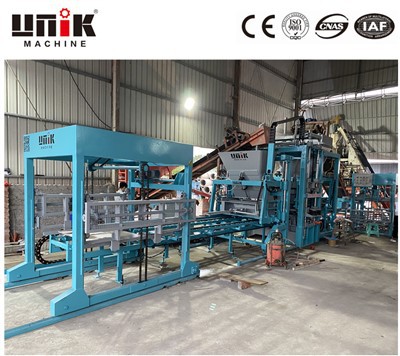 Mesin Pembuat Blok Penutup Beton